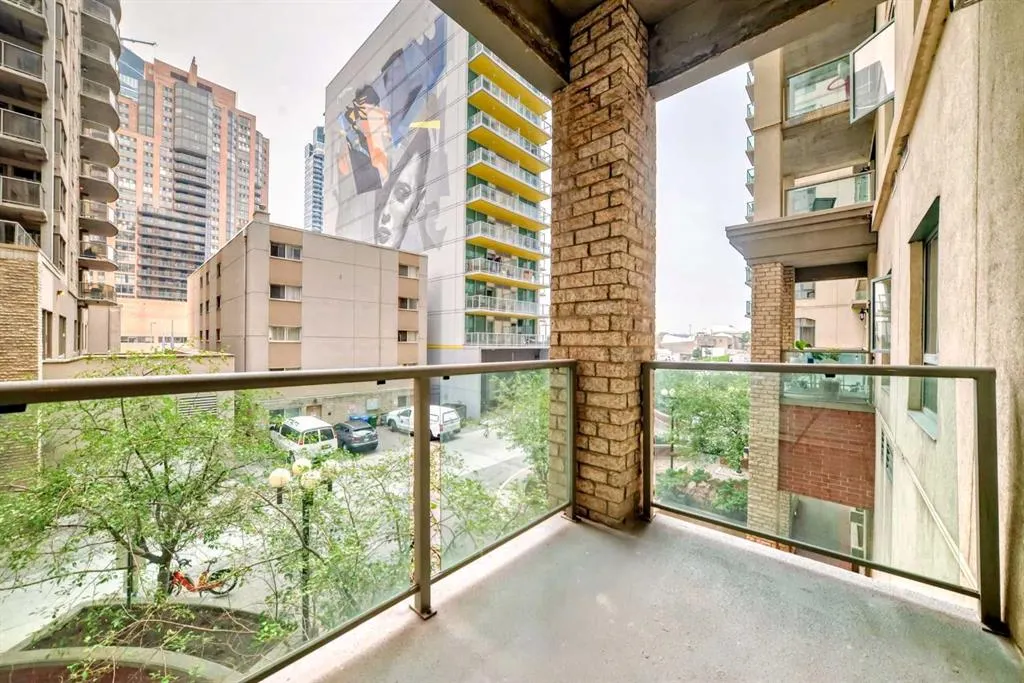 1111 6 Avenue SW, #209