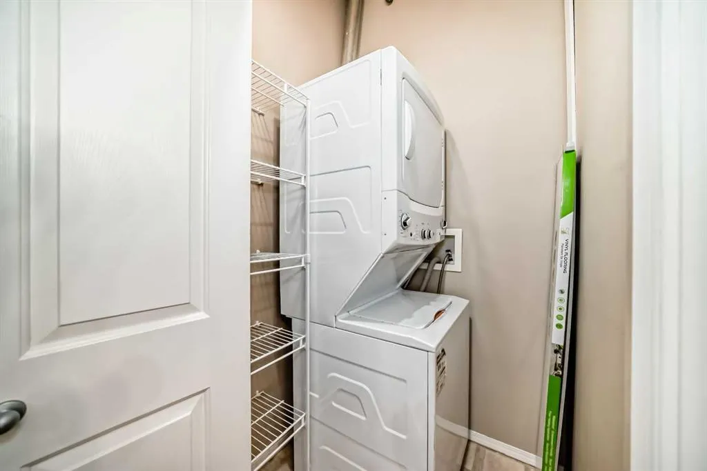 1111 6 Avenue SW, #209