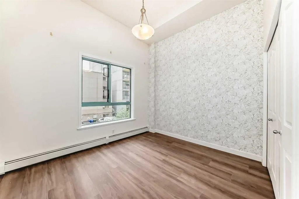 1111 6 Avenue SW, #209