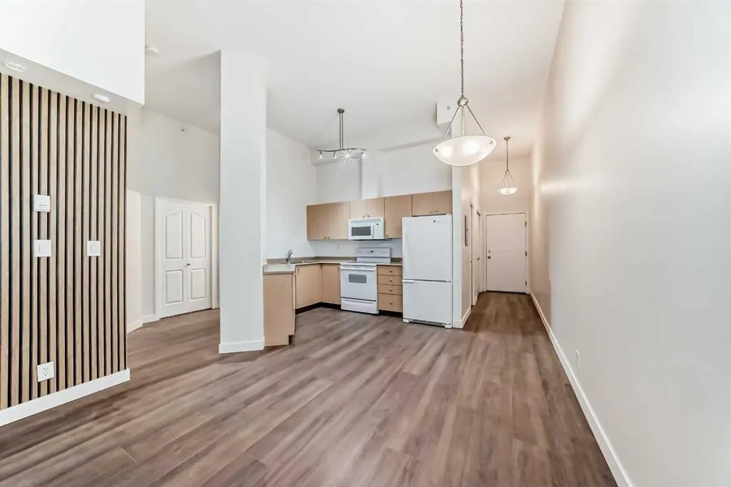1111 6 Avenue SW, #209