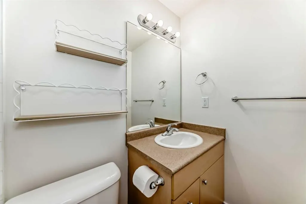 1111 6 Avenue SW, #209