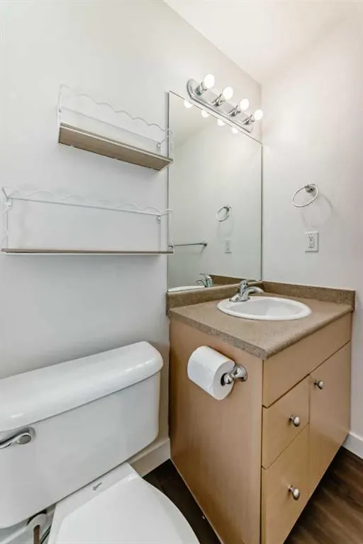 1111 6 Avenue SW, #209