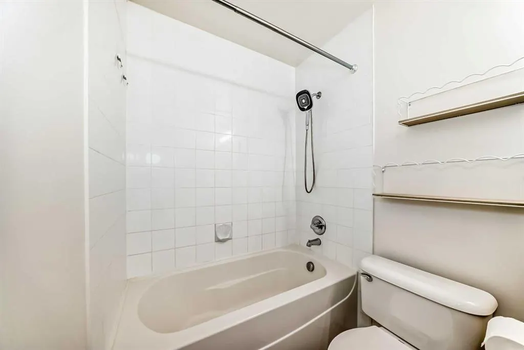1111 6 Avenue SW, #209