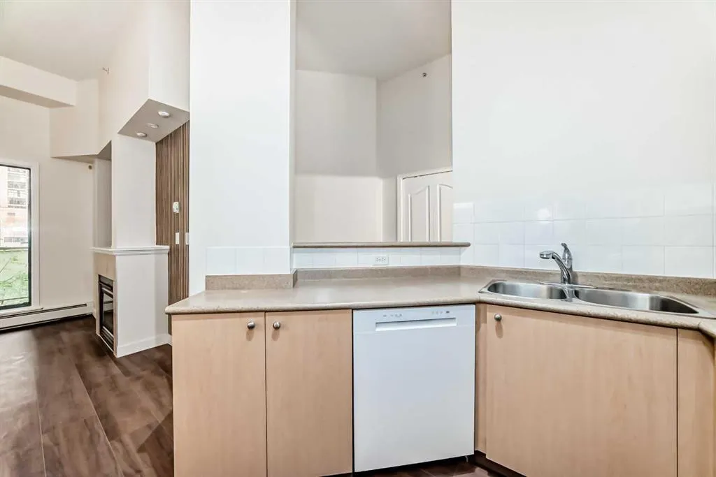 1111 6 Avenue SW, #209