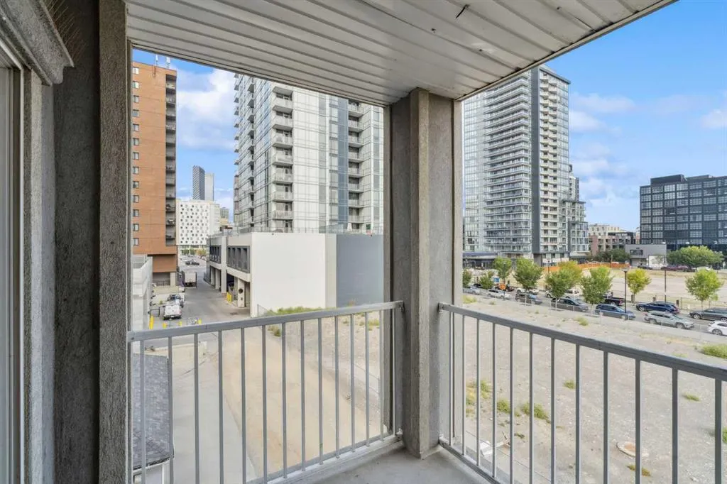 630 8 Avenue SE, #401