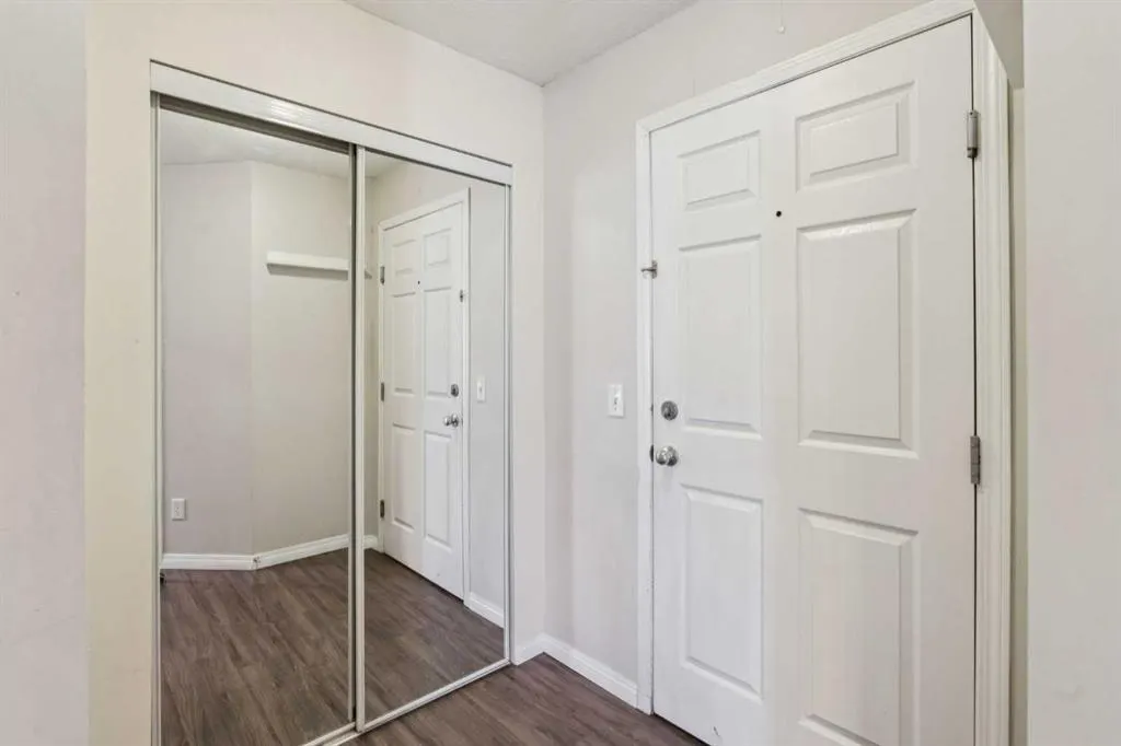 630 8 Avenue SE, #401