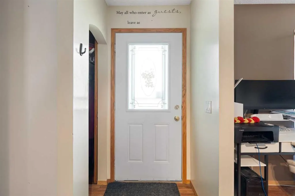 41 Alpine Crescent SE