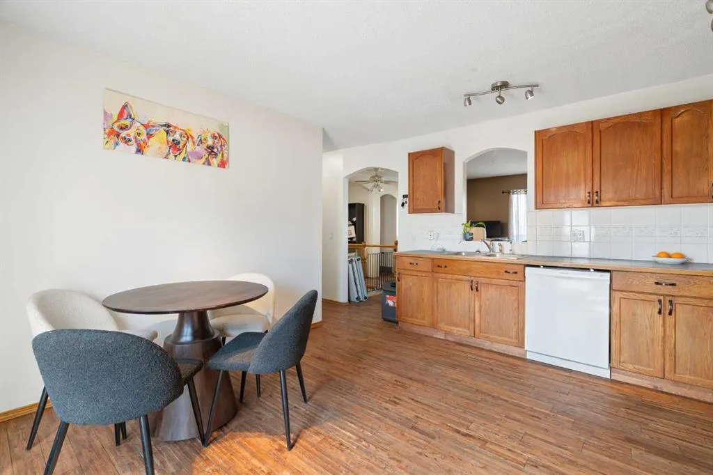 41 Alpine Crescent SE