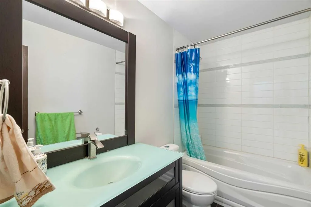 41 Alpine Crescent SE