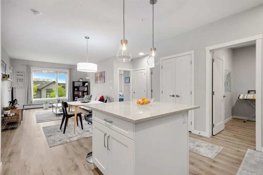 150 Shawnee Square SW, #205