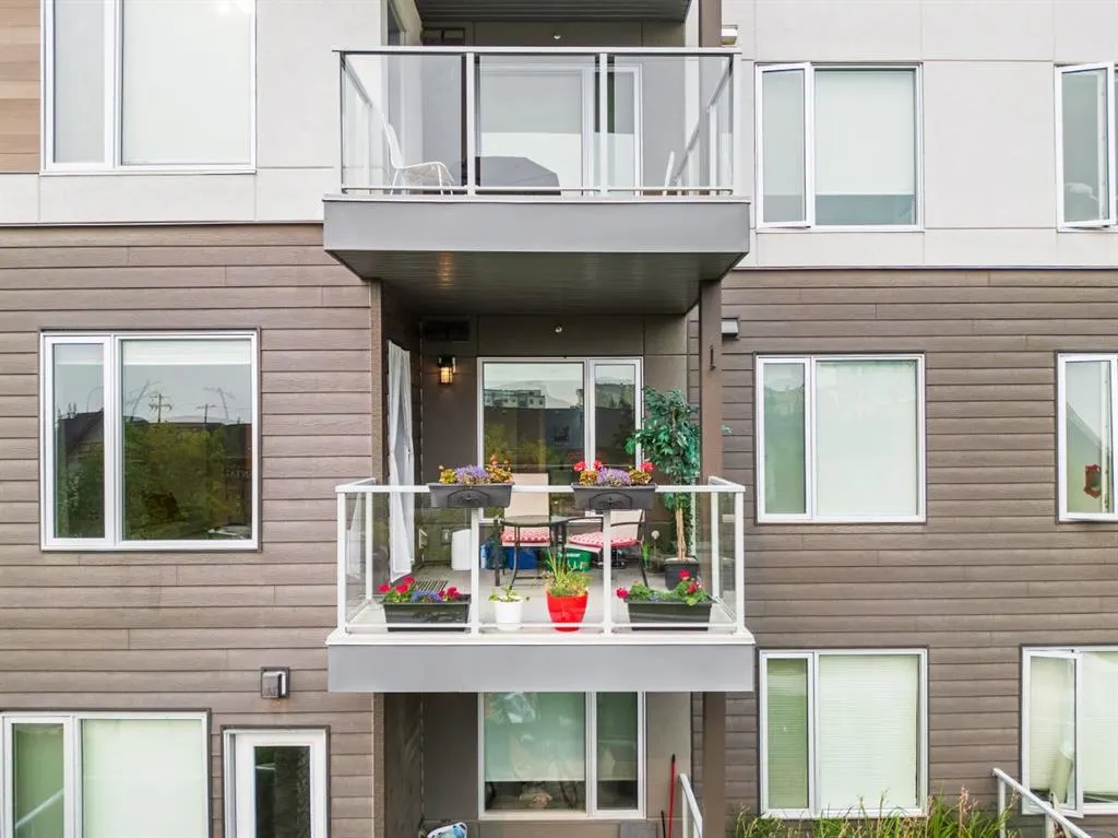 150 Shawnee Square SW, #205