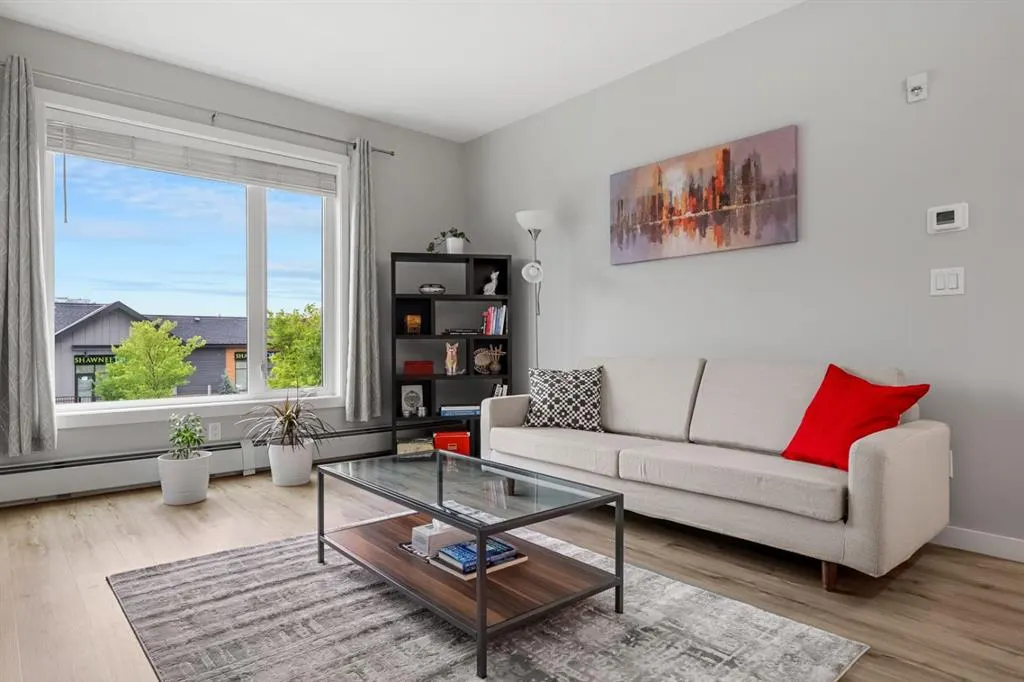 150 Shawnee Square SW, #205