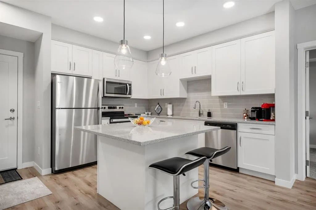 150 Shawnee Square SW, #205