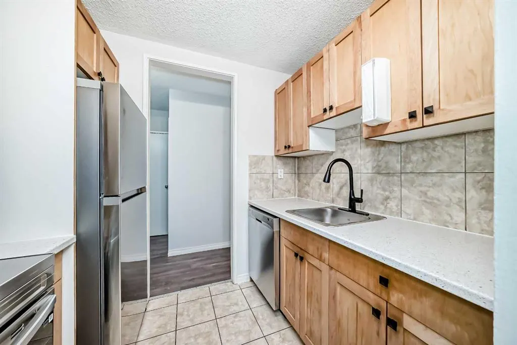 2111 14 Street SW, #101