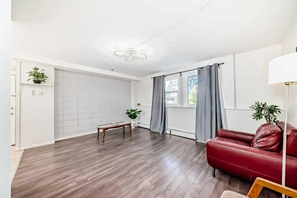 2111 14 Street SW, #101