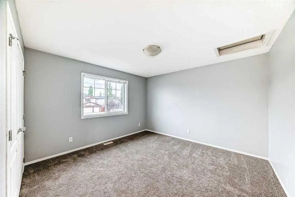 120 SPRINGMERE Grove