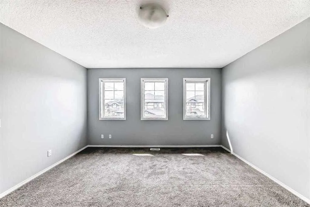 120 SPRINGMERE Grove