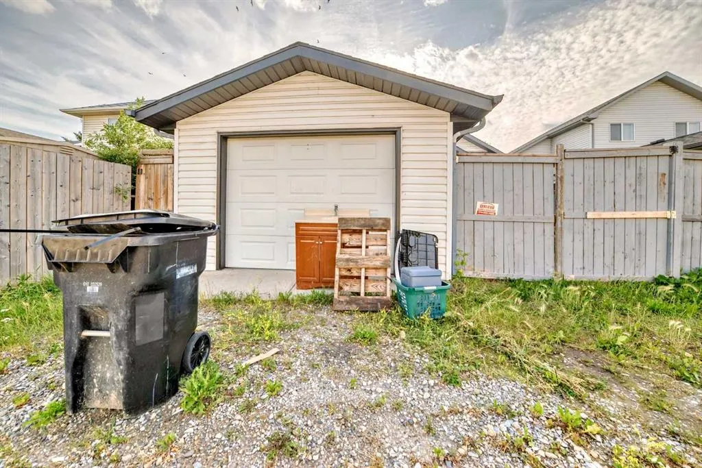 128 ERIN MEADOW Way SE