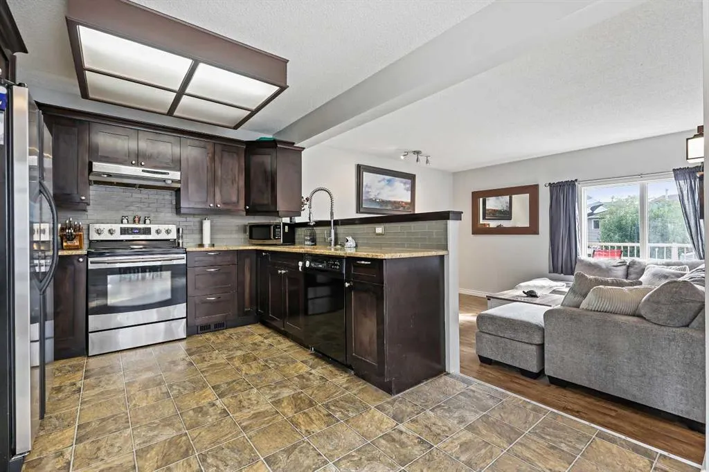 32 Millrise Crescent SW