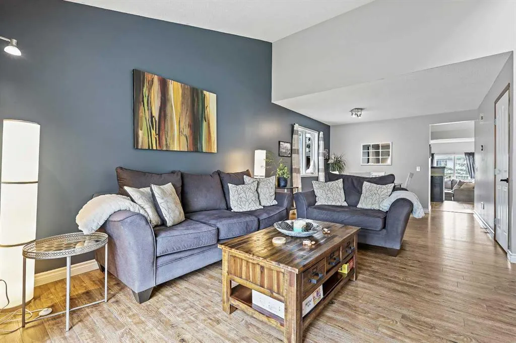 32 Millrise Crescent SW