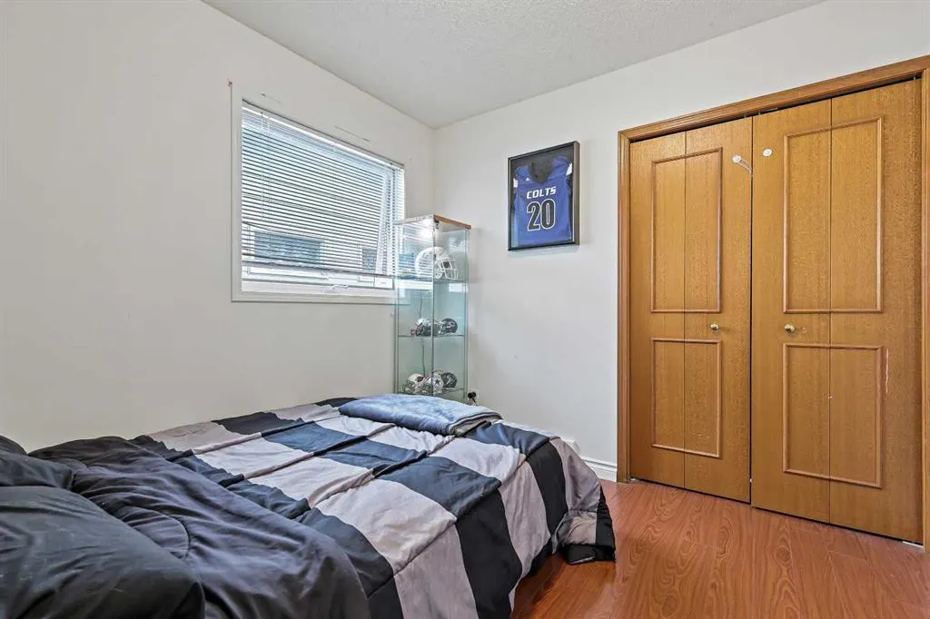32 Millrise Crescent SW