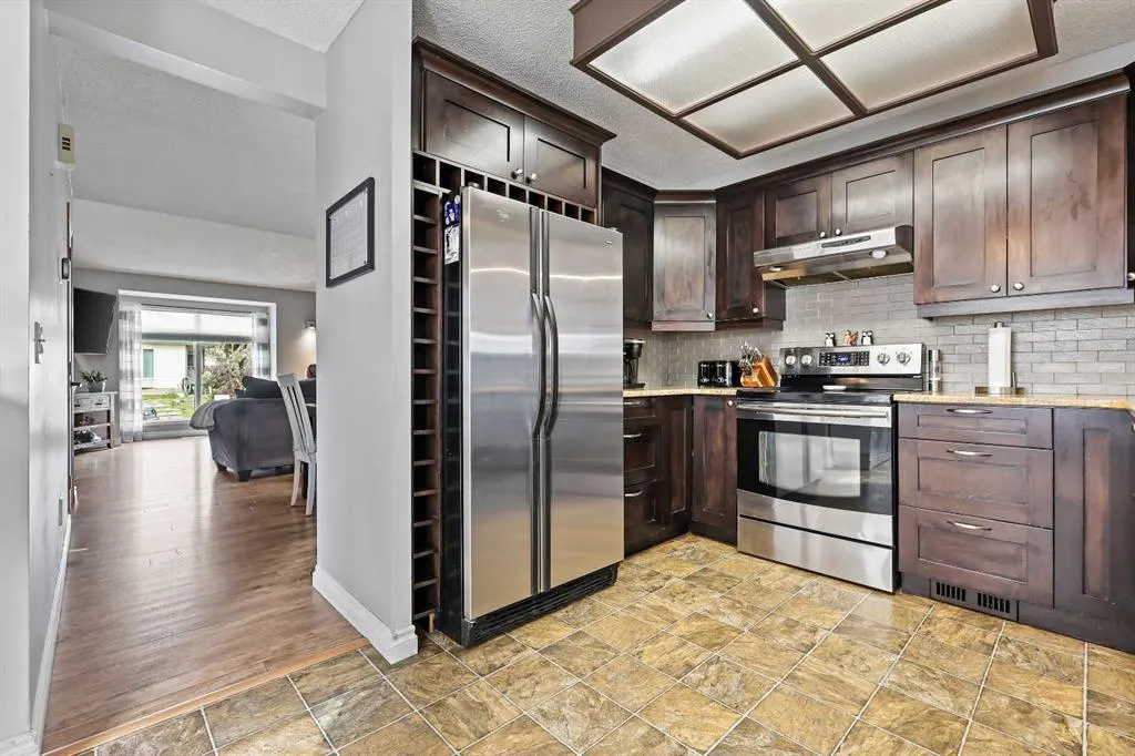 32 Millrise Crescent SW