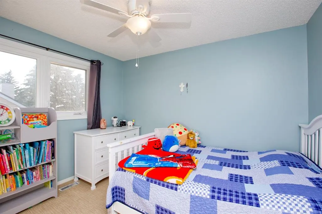 40 Strathearn Crescent SW