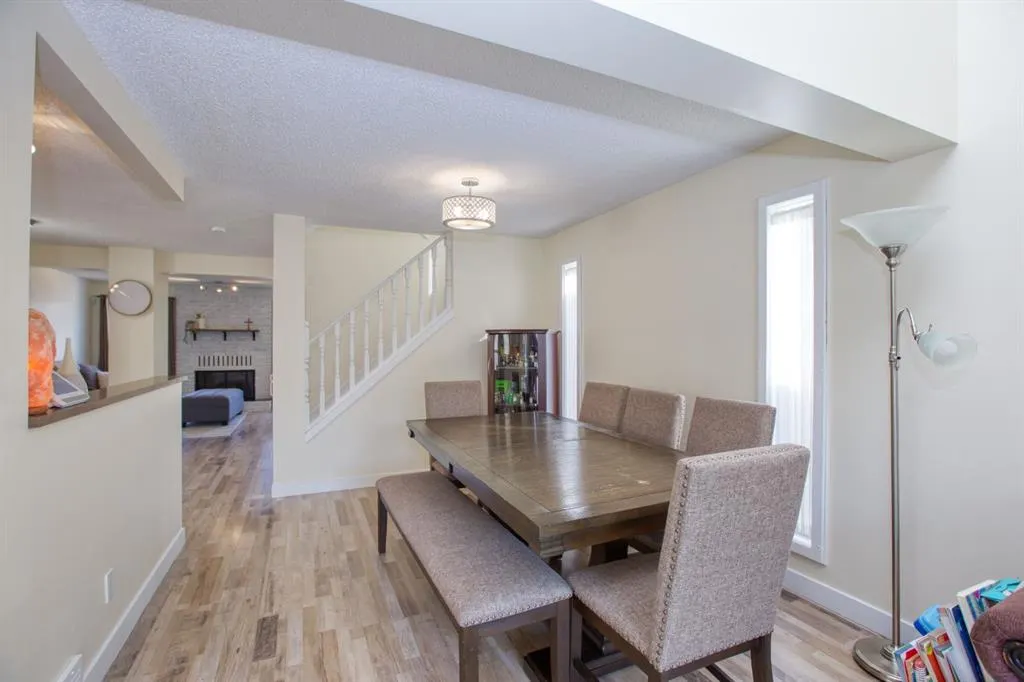 40 Strathearn Crescent SW