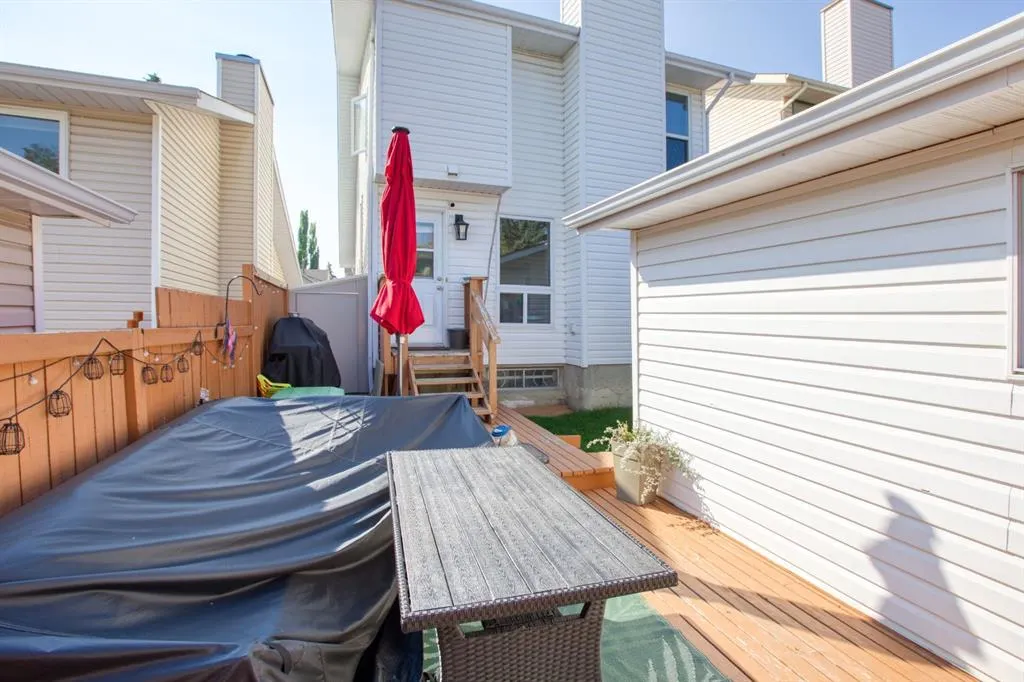40 Strathearn Crescent SW