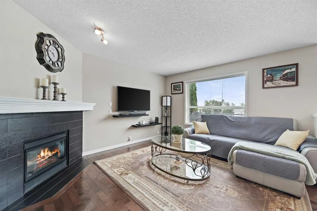 66 Somerglen Close SW