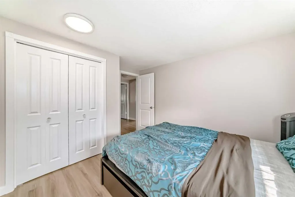 120 Pineset Pl NE Place NE