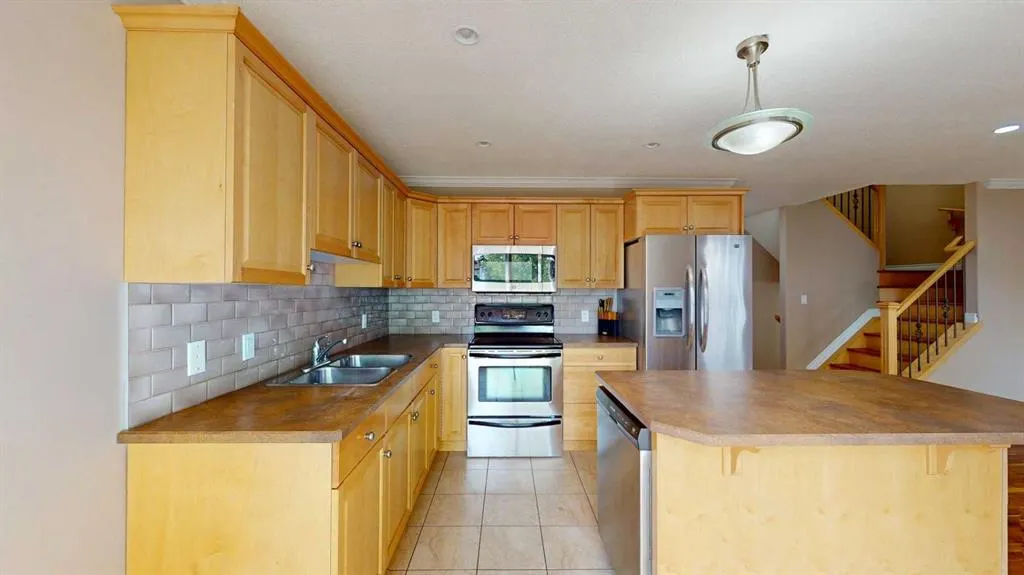 193 O'coffey Crescent, #35