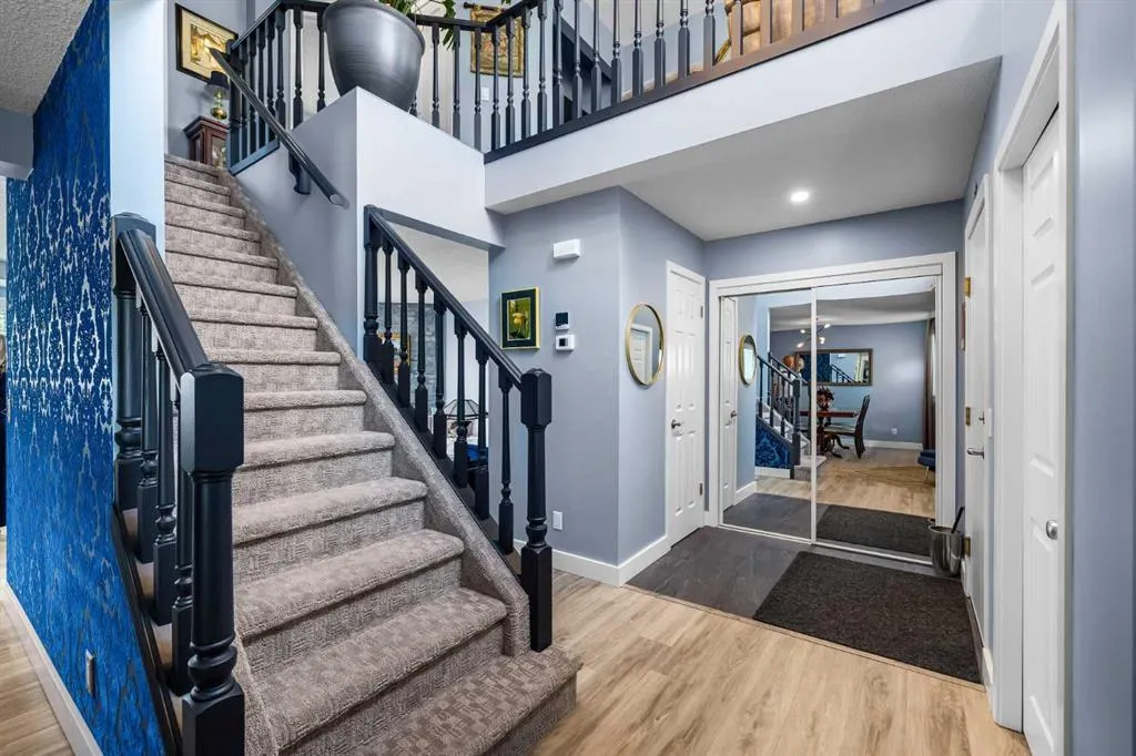 92 Tuscany Way NW