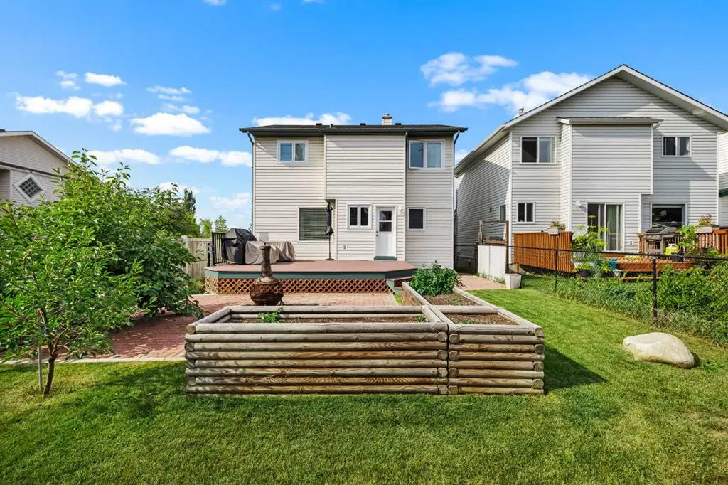 92 Tuscany Way NW