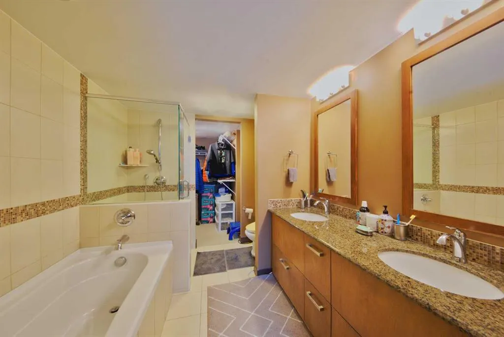 888 4 Avenue SW, #1007