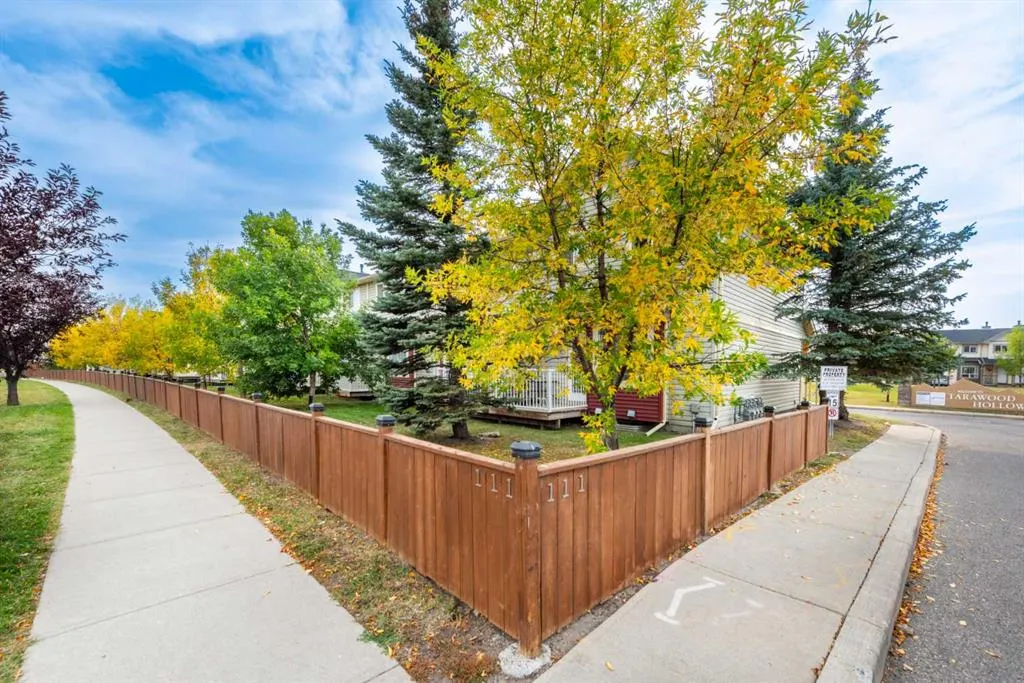 111 Tarawood Lane NE, #1001