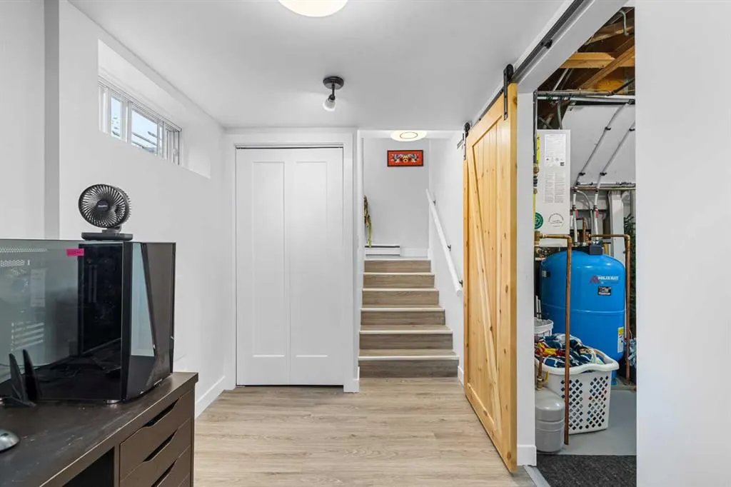 56 Harley Road SW
