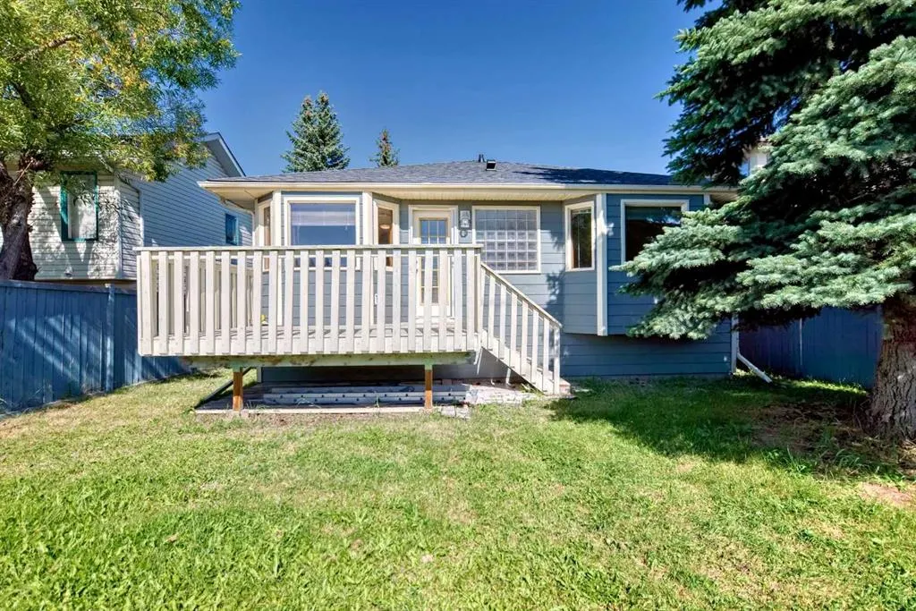 247 SHAWINIGAN Drive SW
