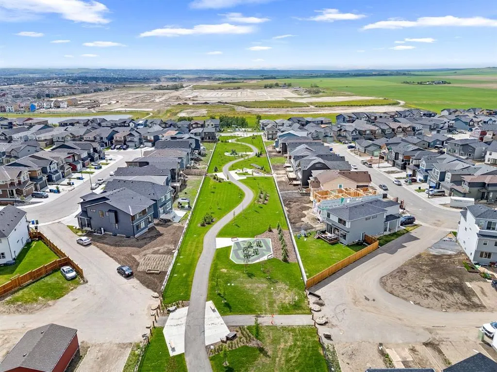 350 Livingston Common NE, #2311