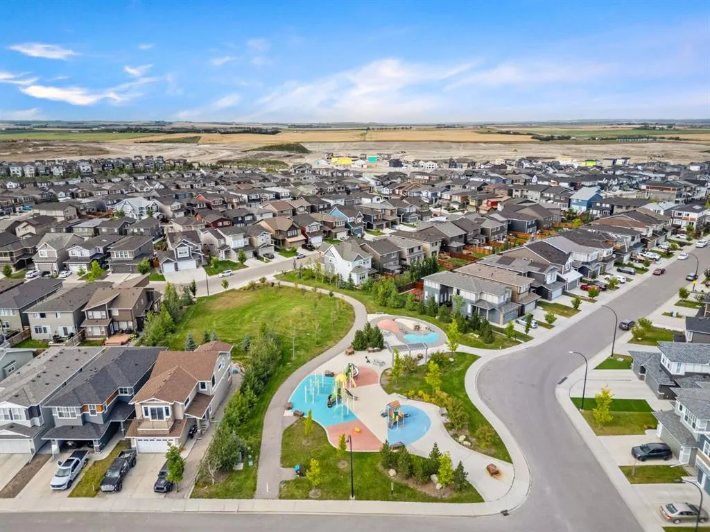 350 Livingston Common NE, #2311