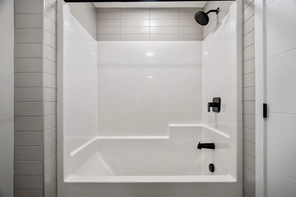350 Livingston Common NE, #2311