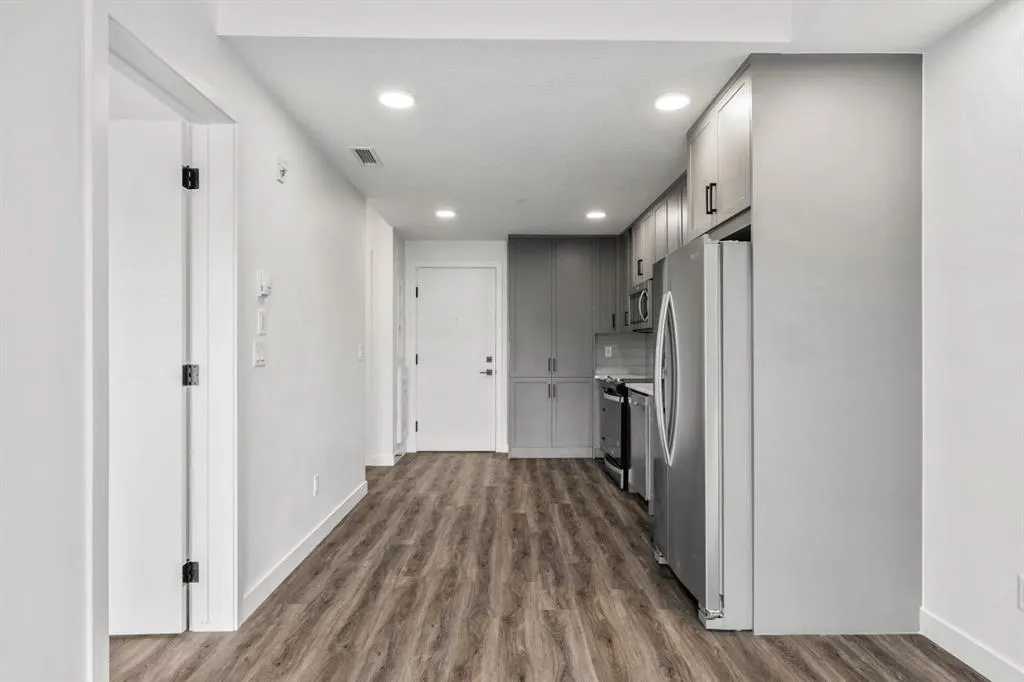 350 Livingston Common NE, #2311