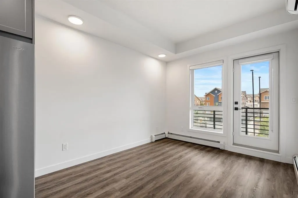 350 Livingston Common NE, #2311