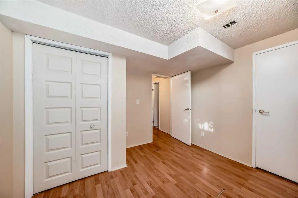 152 Edgedale Way NW
