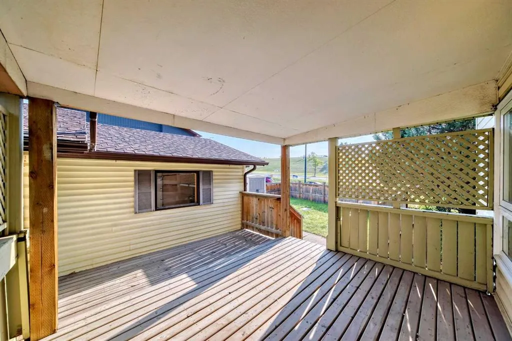 152 Edgedale Way NW