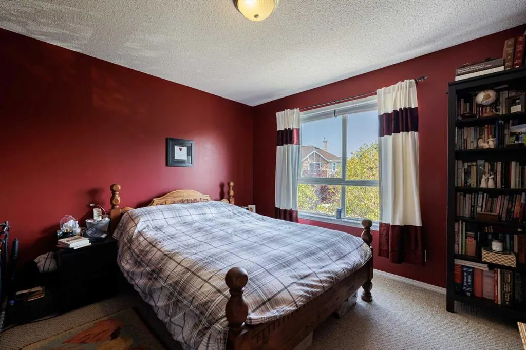120 Tuscany Court NW