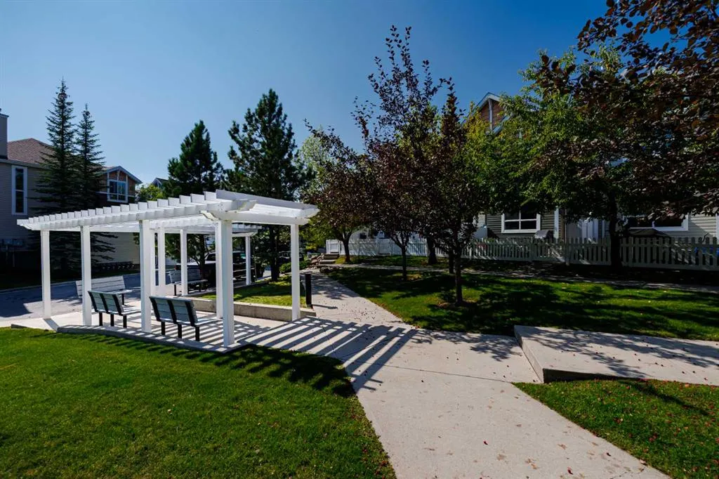 120 Tuscany Court NW