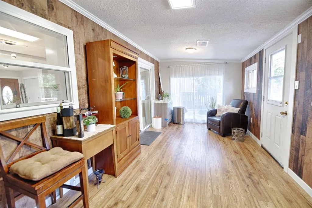 110 Ojibwa Road W
