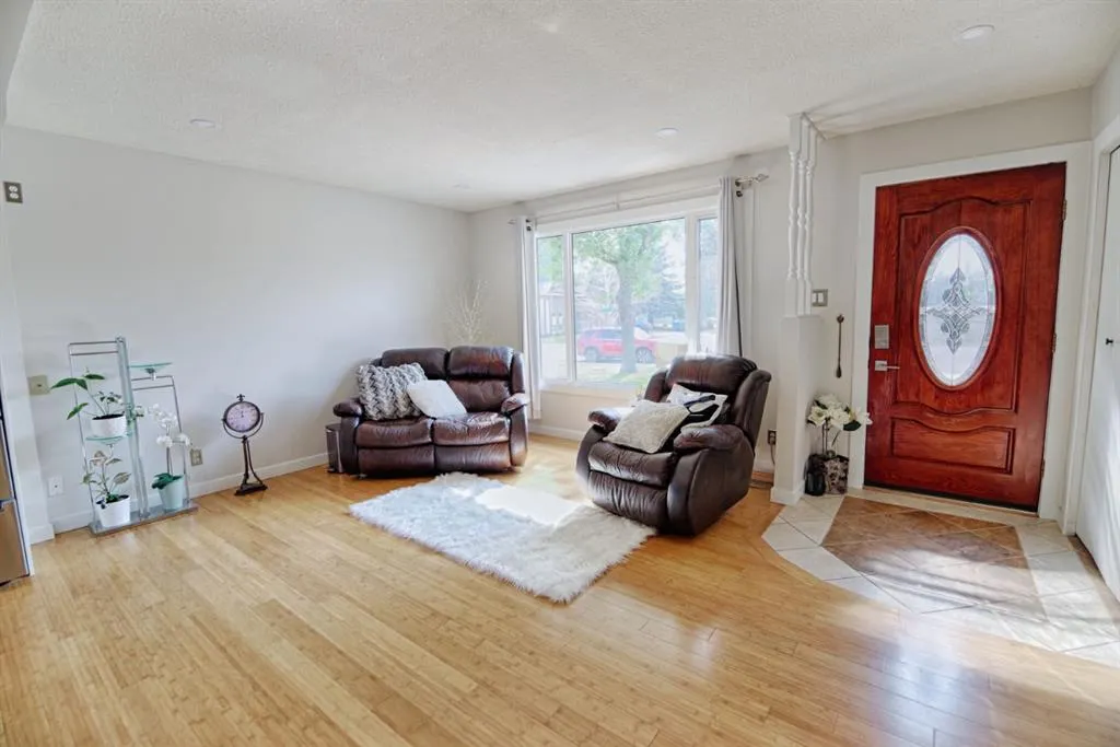 110 Ojibwa Road W