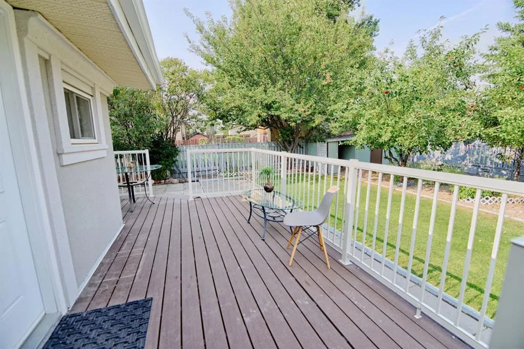 110 Ojibwa Road W